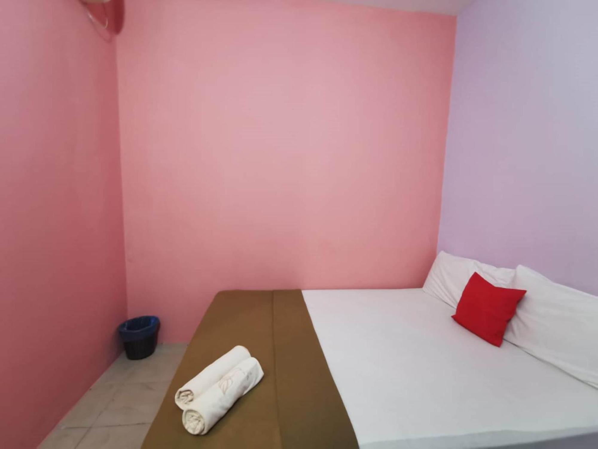 Super Oyo 90086 My Seven Days Inn Johor Bahru Exteriör bild