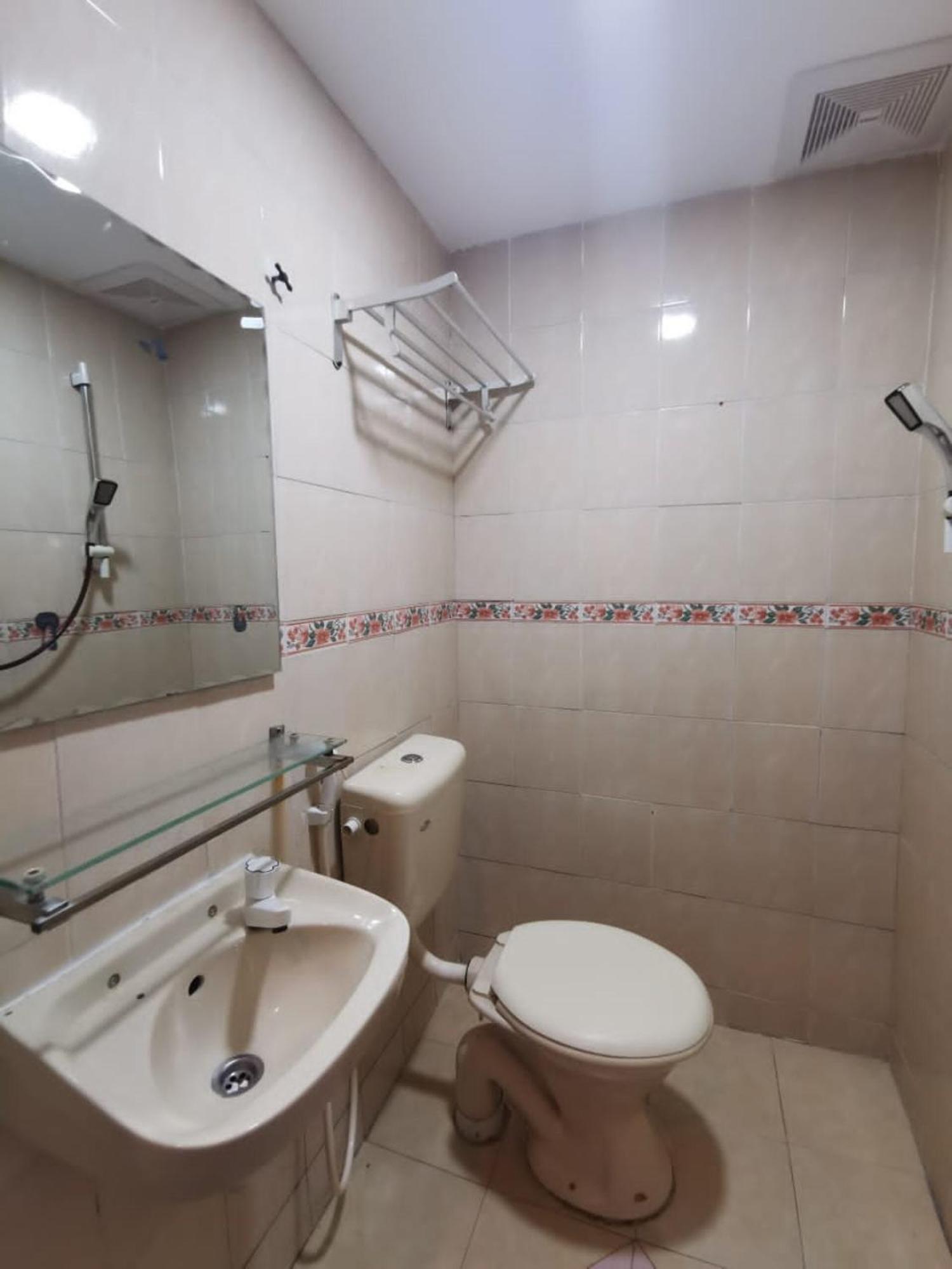 Super Oyo 90086 My Seven Days Inn Johor Bahru Exteriör bild