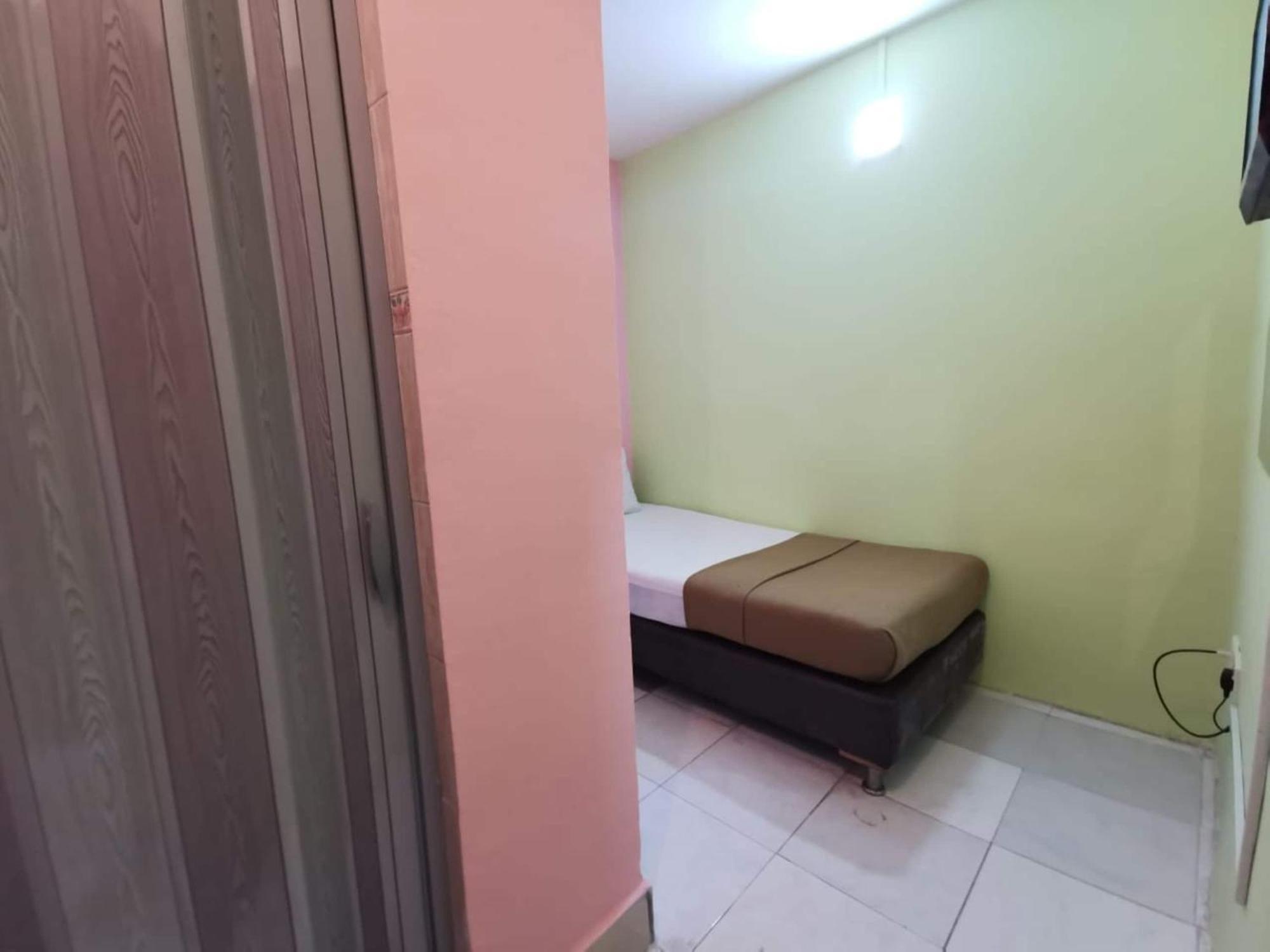 Super Oyo 90086 My Seven Days Inn Johor Bahru Exteriör bild