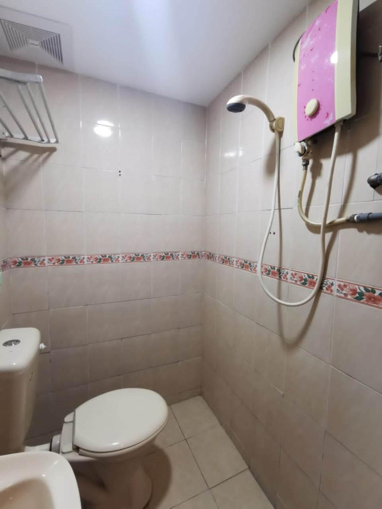 Super Oyo 90086 My Seven Days Inn Johor Bahru Exteriör bild